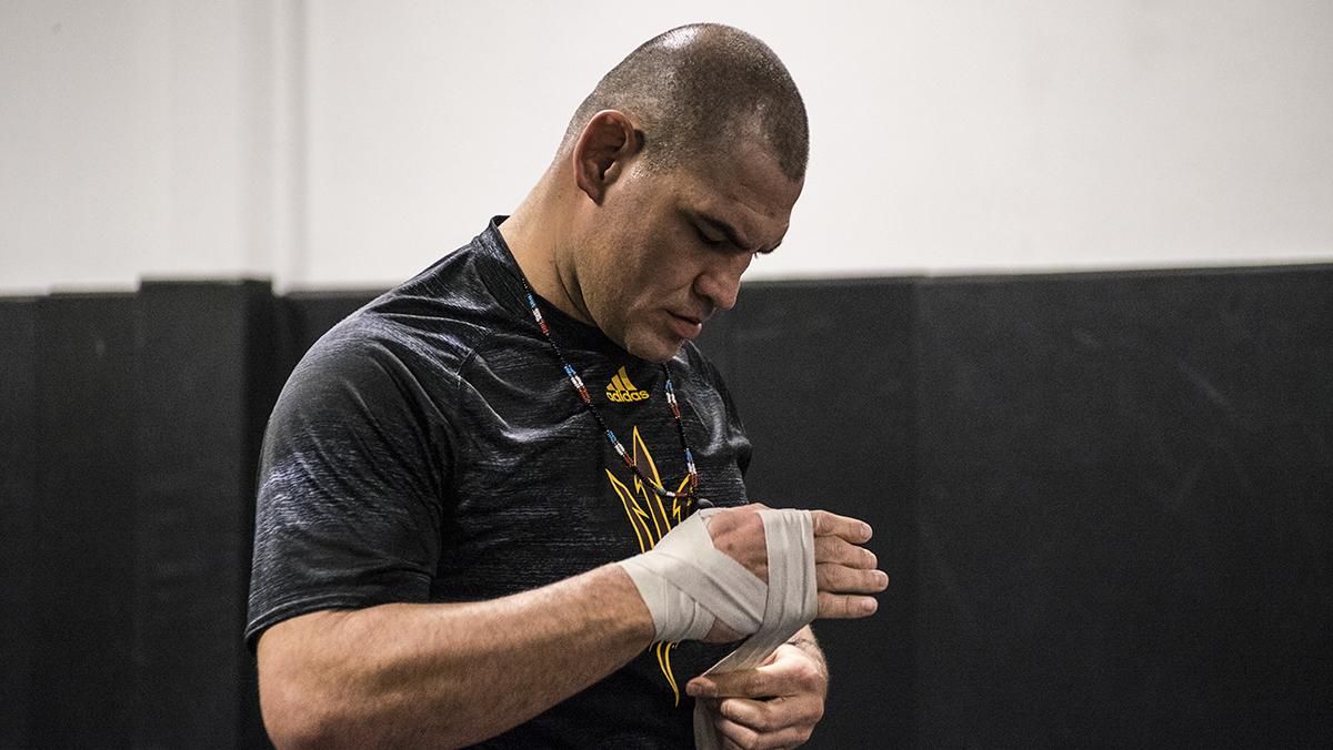 2 Cain Velasquez UFC Phoenix Maryvale Gym workout