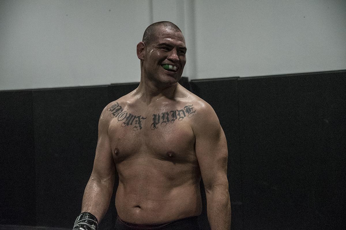 18 Cain Velasquez UFC Phoenix Maryvale Gym workout