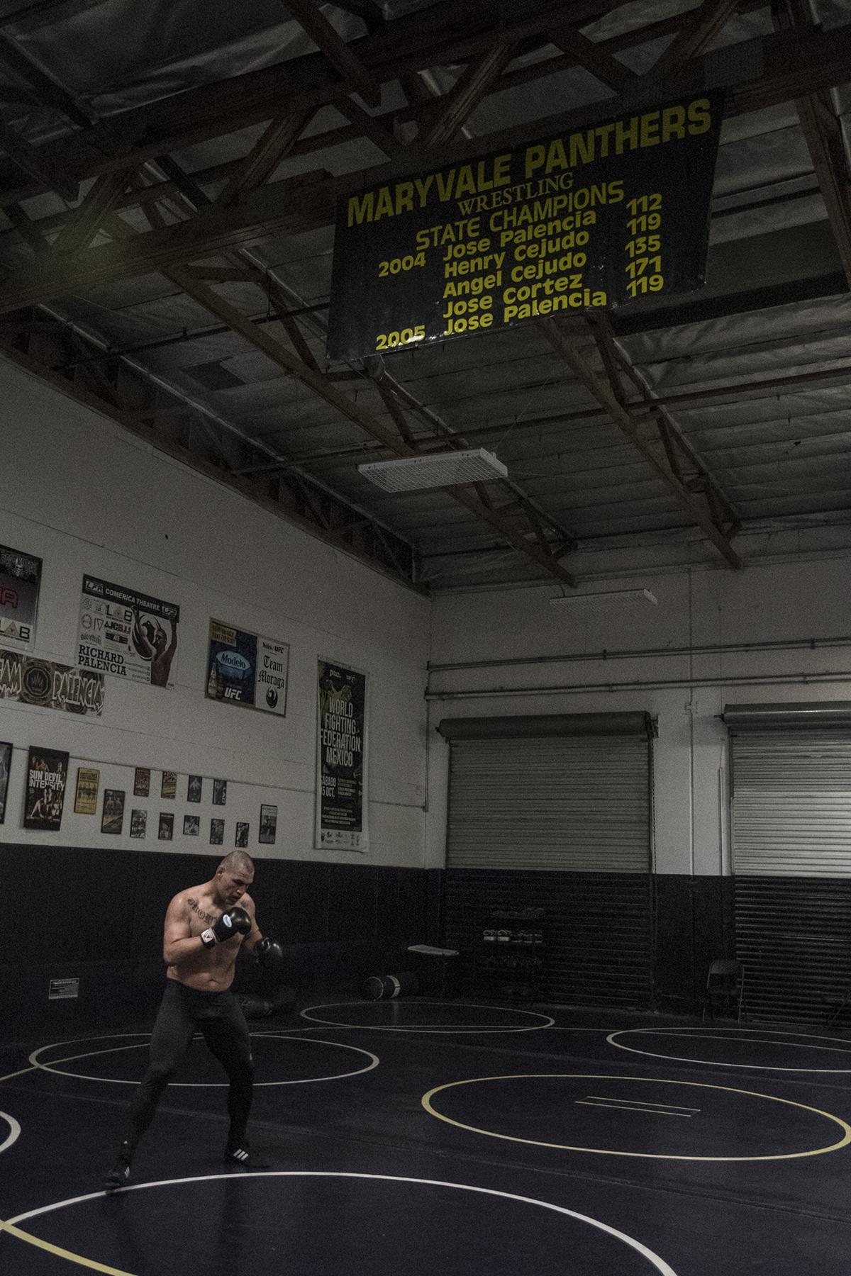 24 Cain Velasquez UFC Phoenix Maryvale Gym workout
