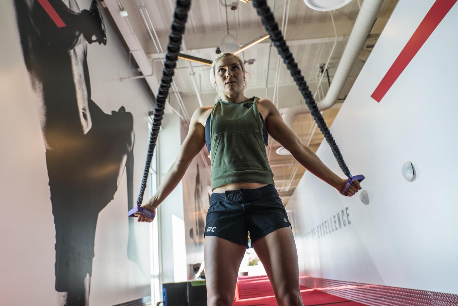 Yana Kunitskaya training at the UFC PI November 2019