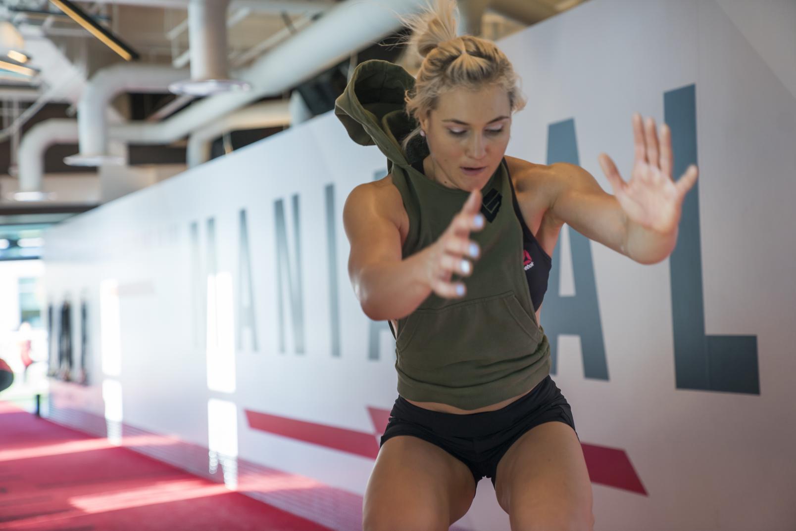 Yana Kunitskaya training at the UFC PI November 2019