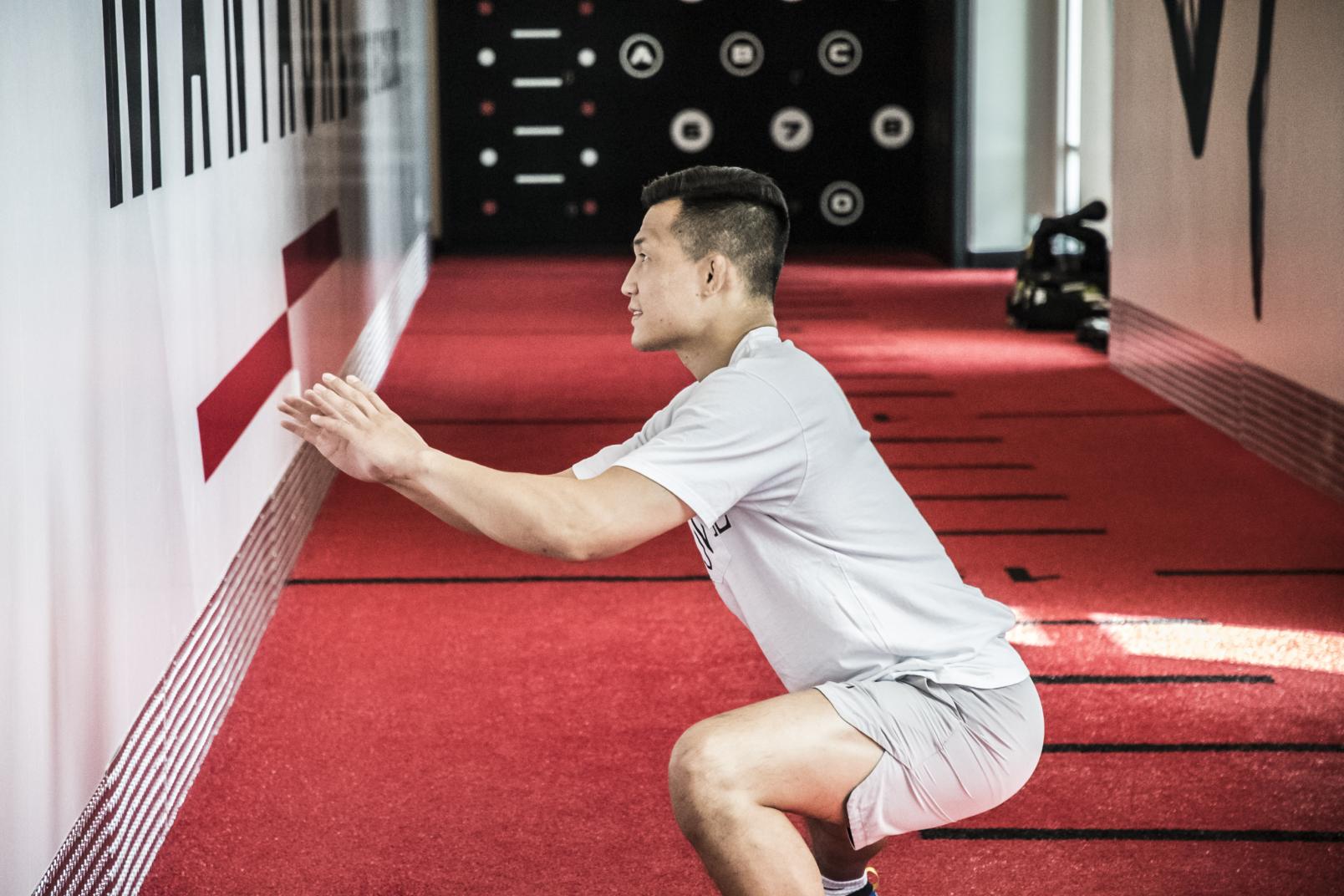 04 Jung Chan-Sung “The Korean Zombie” training at the UFC Performance Institute