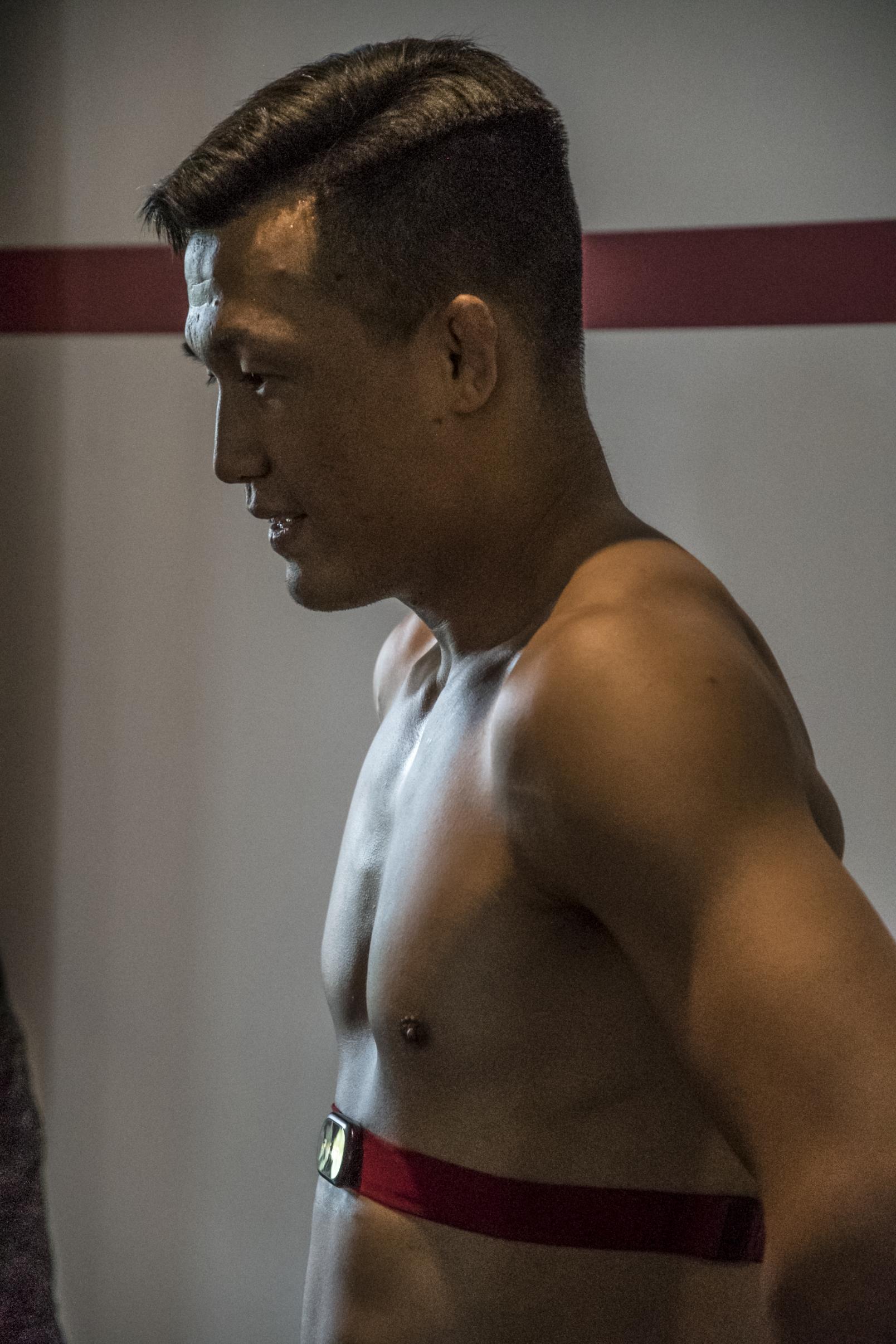 10 Jung Chan-Sung “The Korean Zombie” training at the UFC Performance Institute