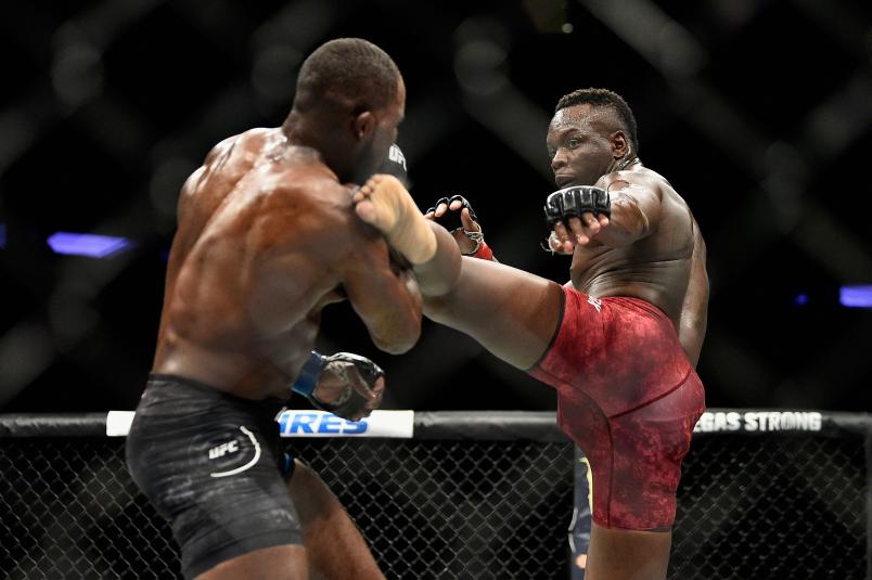 NEW YORK, NY - NOVEMBER 04: Ovince Saint Preux knocks out Corey Anderson with a kick to the head in their light heavyweight bout during the UFC 217 event at Madison Square Garden on November 4, 2017 in New York City. (Photo by Jeff Bottari/Zuffa LLC/Zuffa LLC via Getty Images)
