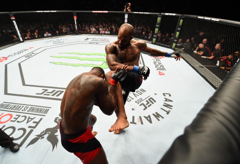 MANCHESTER, ENGLAND - OCTOBER 08: (R-L) Jimi Manuwa of England knees Ovince Saint Preux in their light heavyweight bout during the UFC 204 Fight Night at the Manchester Evening News Arena on October 8, 2016 in Manchester, England. (Photo by Josh Hedges/Zuffa LLC/Zuffa LLC via Getty Images)