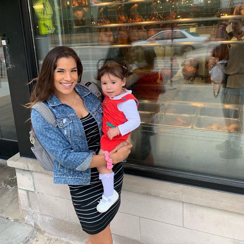 Julianna Peña from her Instagram @venezuelanvixen