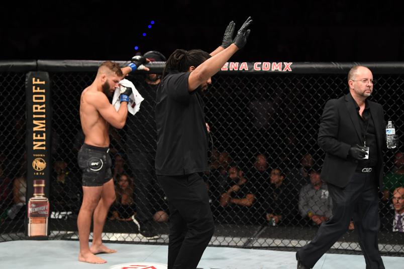 MEXICO CITY, MEXICO - SEPTEMBER 21: Referee Herb Dean ends the fight after Jeremy Stephens is unable to continue after an accidental eye poke in his featherweight bout against Yair Rodriguez of Mexico during the UFC Fight Night event on September 21, 2019 in Mexico City, Mexico. (Photo by Josh Hedges/Zuffa LLC/Zuffa LLC via Getty Images)
