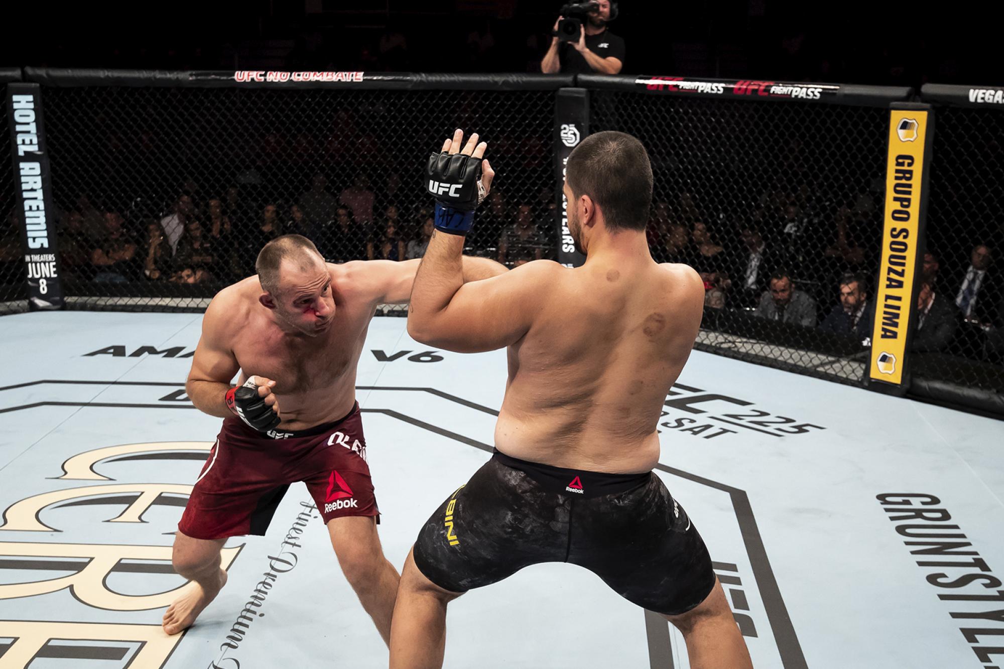 best casino to watch ufc in vegas