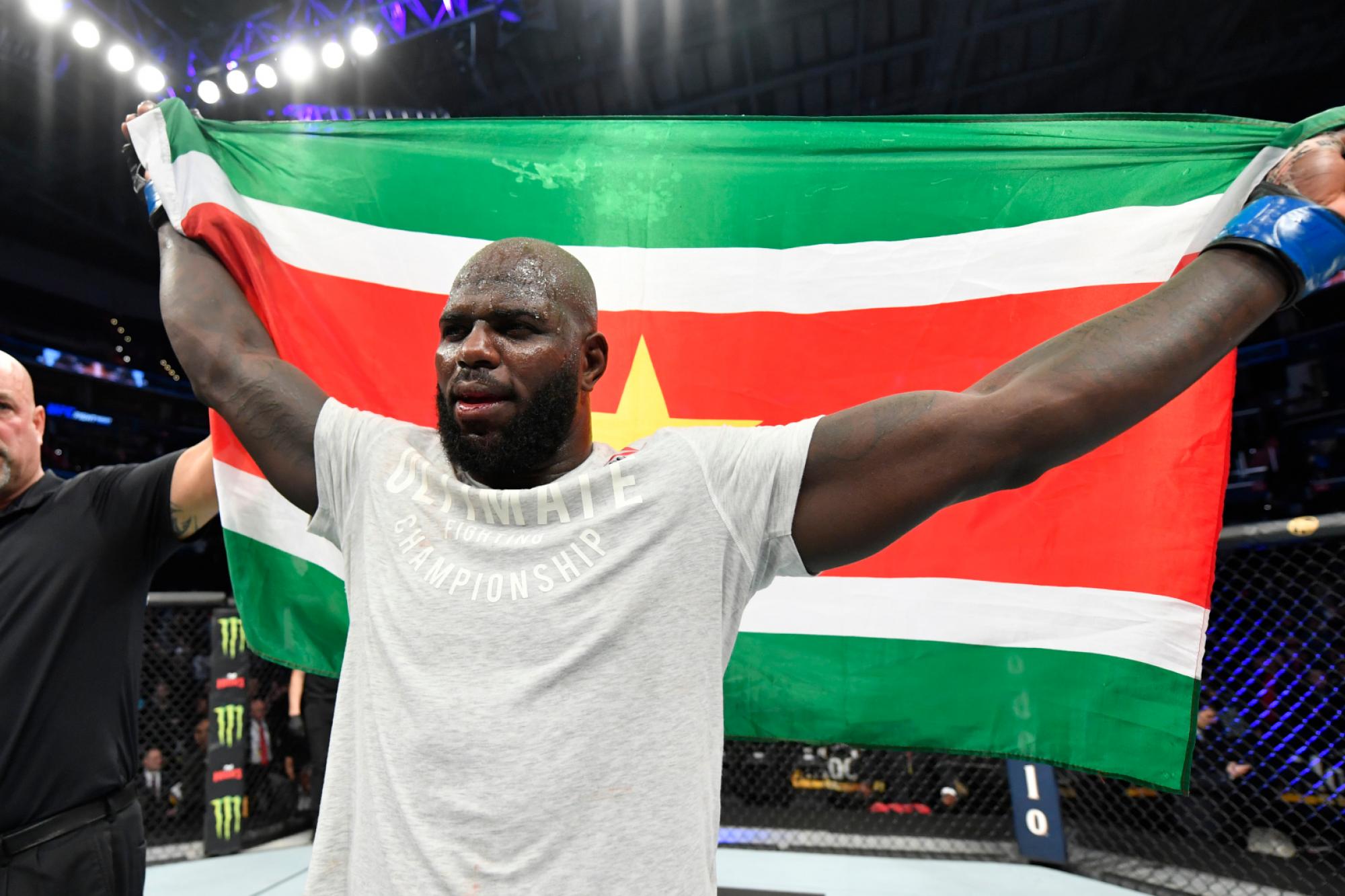 Jairzinho Rozenstruik entra no Top 5