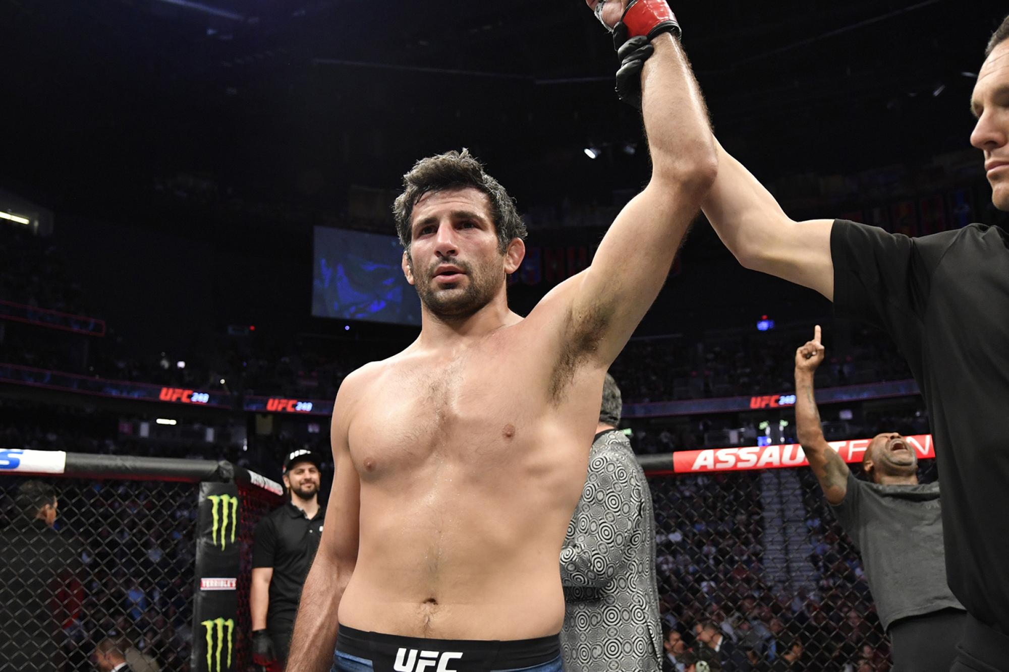 Beneil Dariush says he deserves a crack at Charles Oliveira next - MMA