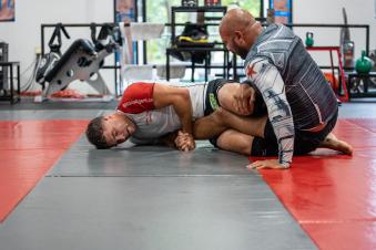 Al Iaquinta prepares for his lightweight bout against Bobby Green at UFC 268: Usman vs Covington 2 at Serra Brazilian Jiu-Jitsu in Long Island, New York. (Photo by McKenzie Pavacich/Zuffa LLC)