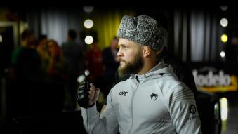 Rafael Fiziev of Kyrgyzstan prepares to fight Brad Riddell of New Zealand in their lightweight fight during the UFC Fight Night event at UFC APEX on December 04, 2021 in Las Vegas, Nevada. (Photo by Jeff Bottari/Zuffa LLC)