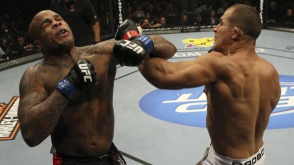UFC 108 Junior Dos Santos vs GIlbert Yvel