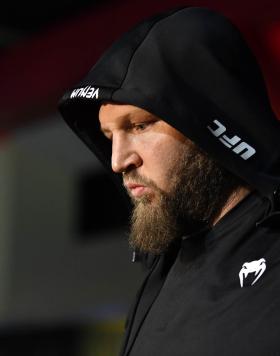 Ben Rothwell walks out prior to his heavyweight bout during the UFC Fight Night event at UFC APEX on May 22, 2021 in Las Vegas, Nevada. (Photo by Chris Unger/Zuffa LLC)
