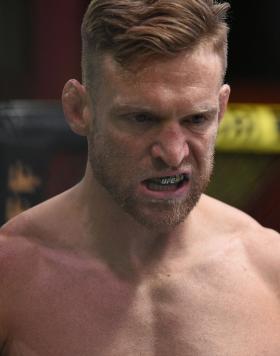 Scott Holtzman prepares to fight Beneil Dariush in their lightweight fight during the UFC Fight Night event at UFC APEX on August 08, 2020 in Las Vegas, Nevada. (Photo by Chris Unger/Zuffa LLC)