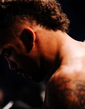  Eryk Anders prepares for his middleweight fight against Andre Muniz of Brazil during the UFC 269 event at T-Mobile Arena on December 11, 2021 in Las Vegas, Nevada. (Photo by Carmen Mandato/Getty Images)