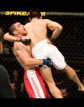 The Ultimate Fighter Finale Efrain Escudero vs Phillipe Nover