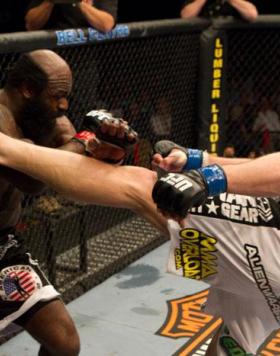 ufc113_08_mitrione_vs_kimbo_012