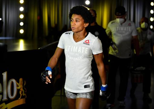 Black History: Angela Hill becomes the first African American female to headline a UFC event in her main event bout against Michelle Waterson at UFC Fight Night: Waterson vs Hill