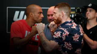 ABU DHABI, UNITED ARAB EMIRATES - SEPTEMBER 05: (L-R) Edson Barboza of Brazil and Paul Felder face off during the UFC 242 Ultimate Media Day at the Yas Hotel on September 5, 2019 in Abu Dhabi, United Arab Emirates. (Photo by Jeff Bottari/Zuffa LLC/Zuffa LLC via Getty Images)