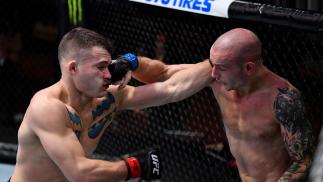Confira os vencedores dos bônus do UFC 255