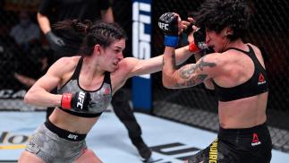 Mackenzie Dern supera Virna Jandiroba por decisão unânime no UFC 256