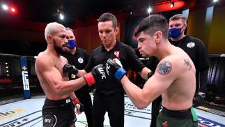 Personalidades do MMA reagem ao empate épico entre Deiveson e Moreno no UFC 256
