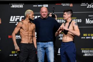 Encarada entre Deiveson Figueiredo e Brandon Moreno na pesagem do UFC 256