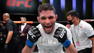 Thiago Moisés supera Alexander Hernandez no UFC Vegas 20