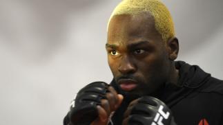 Derek Brunson warms up prior to his fight in their middleweight fight during the UFC Fight Night event at UFC APEX on August 01, 2020 in Las Vegas, Nevada. (Photo by Chris Unger/Zuffa LLC via Getty Images)