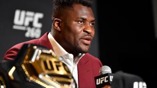 Entrevista de Backstage com Francis Ngannou