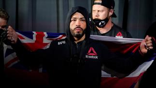 Dan Ige prepares to fight Gavin Tucker in a featherweight fight during the UFC Fight Night event at UFC APEX on March 13, 2021 in Las Vegas, Nevada. (Photo by Jeff Bottari/Zuffa LLC via Getty Images)