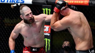 Jiri Prochazka fatura bônus de "Luta da Noite" e "Performance da Noite" no UFC Vegas 25