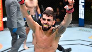 Bruno Bulldoguinho nocauteia no card preliminar do UFC Vegas 27