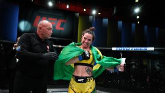 Norma Dumont e Ricardo Ramos vencem no card principal do UFC Vegas 27