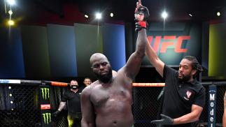 Jairzinho Rozenstruik nocauteia Augusto Sakai no UFC Vegas 28