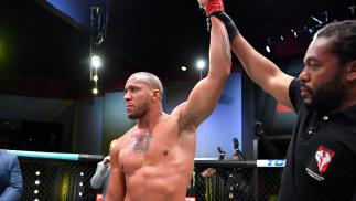 Em luta estudada, Ciryl Gane vence Alexander Volkov no UFC Vegas 30
