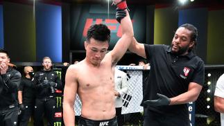 Zumbi Coreano domina Dan Ige na luta principal do UFC Vegas 29