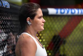 Lara Procópio se prepara para o duelo com Molly McCann