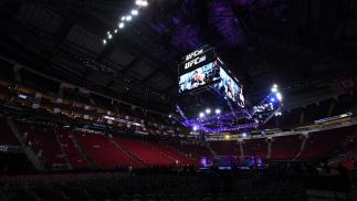 Octógono do UFC 265 no Toyota Center em Houston