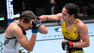 Ariane Lipski golpeia Mandy Böhm no UFC Vegas 37