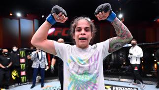 Livinha Souza crê em evolução nos treinos para vencer Randa Markos no UFC Vegas 41