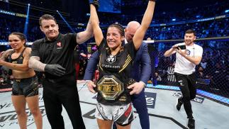 Julianna Peña finaliza Amanda Nunes no UFC 269 e é a nova campeã peso-galo