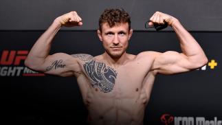 Jack Hermansson of Sweden poses on the scale during the UFC Fight Night weigh-in at UFC APEX on February 04, 2022 in Las Vegas, Nevada. (Photo by Chris Unger/Zuffa LLC)