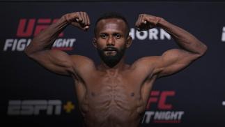 Francisco Figueiredo of Brazil poses on the scale during the UFC Fight Night weigh-in at UFC APEX on July 16, 2021 in Las Vegas, Nevada. (Photo by Jeff Bottari/Zuffa LLC)