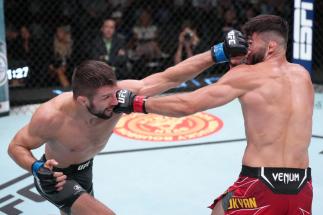 062522-ufc-vegas-57-Gamrot-vence-Tsarukyan