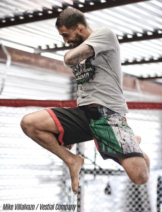 Jose Quinonez training for UFC 229 (Photo credit: Mike Villalvazo / Vestial Company)