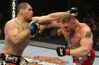 Cain Velasquez vs Brock Lesnar