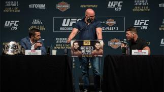INGLEWOOD, CA - JUNE 02: (L-R) Middleweight champion Luke Rockhold and Michael Bisping speak to the media during the UFC 199: Press Conference at the Forum on June 2, 2016 in Inglewood, California. (Photo by Brandon Magnus/Zuffa LLC/Zuffa LLC via Getty