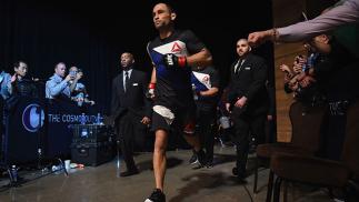 LAS VEGAS, NV - DECEMBER 11: Frankie Edgar runs to the Octagon to face Chad Mendes before their featherweight bout during the TUF Finale event inside The Chelsea at The Cosmopolitan of Las Vegas on December 11, 2015 in Las Vegas, Nevada. (Photo by Jeff B